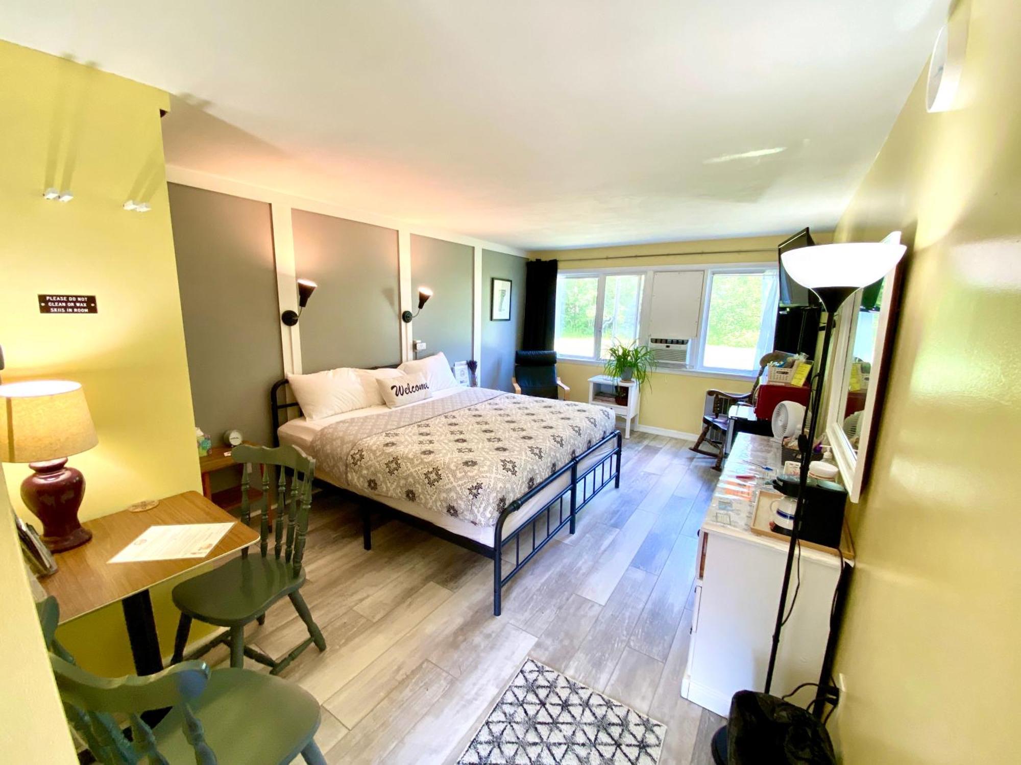 Snowdon Chalet Motel Londonderry Exteriér fotografie