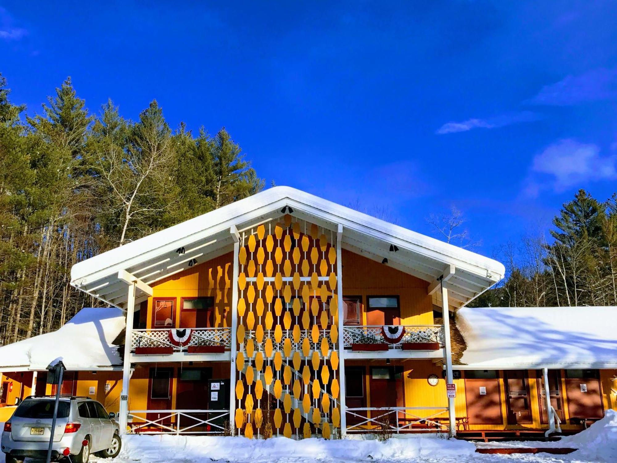 Snowdon Chalet Motel Londonderry Exteriér fotografie